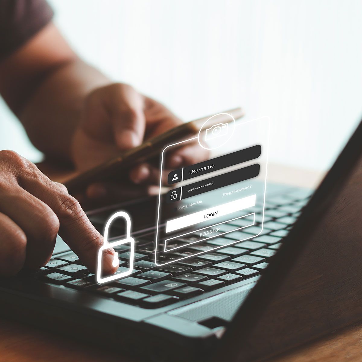 Person, die eine Kreditkarte auf einem Laptop benutzt, mit grafischer Überlagerung des Anmeldebildschirms.