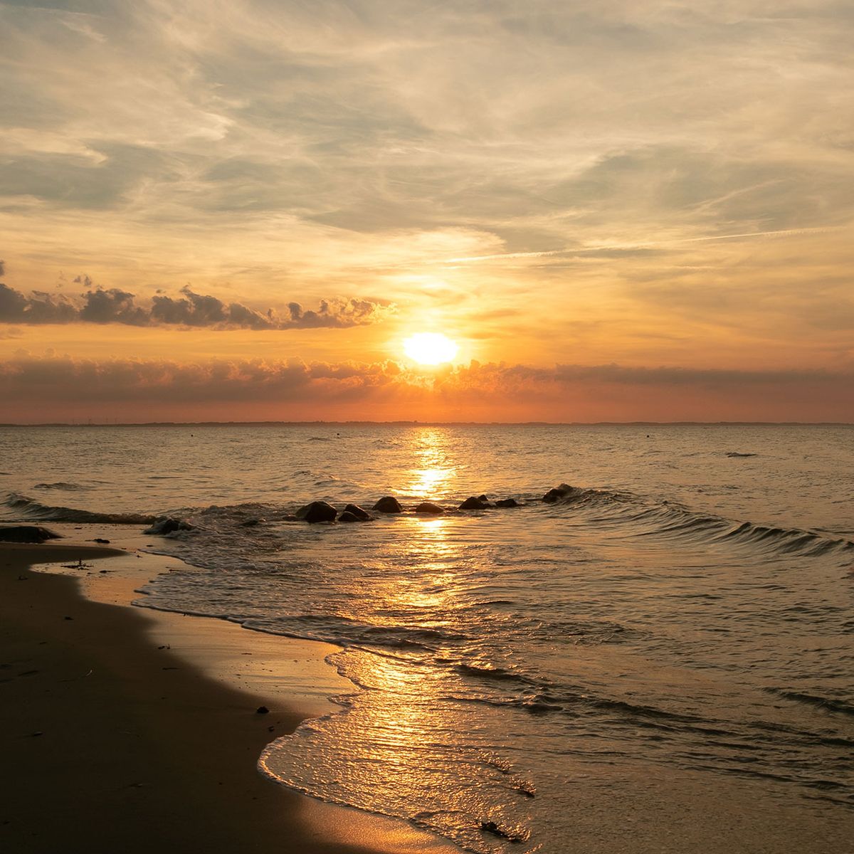 Meer bei Sonnenuntergang